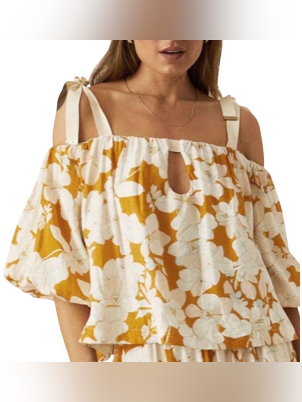 Mon Renn Magnolia Top Size Small/8 New With Tags Cold Shoulder Style Floral